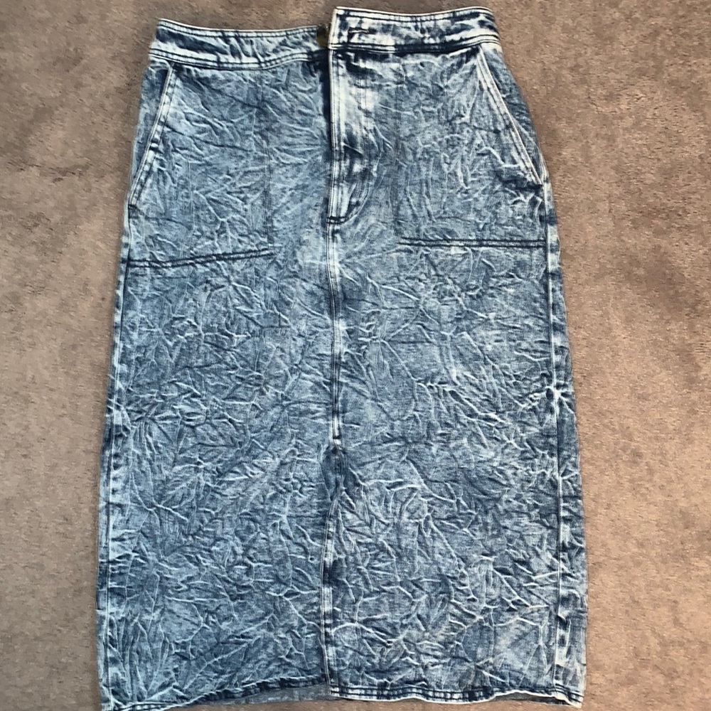 Medium length acid wash Jean shirt